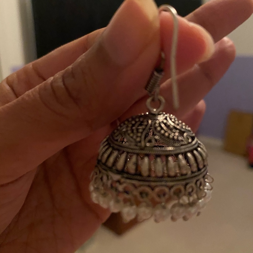 Silver earrings - Picture 2 of 2
